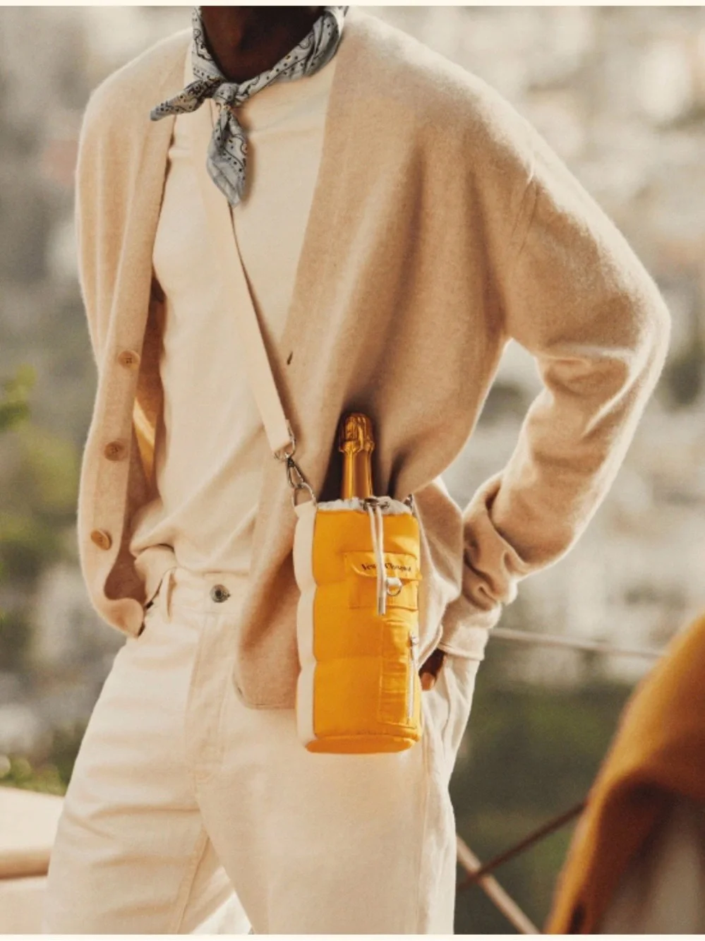 NWT Puff Bottle Holder